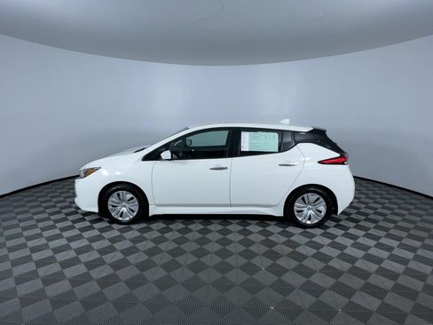 Certified 2025 Nissan Leaf S FWD image 5