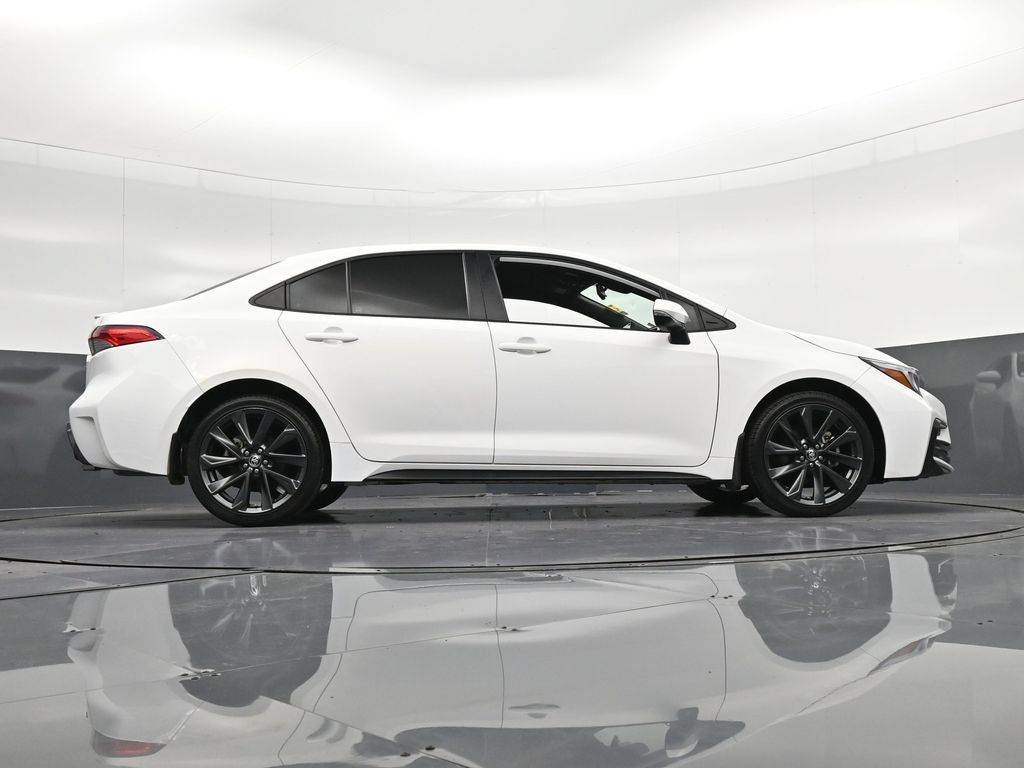 Used 2024 Toyota Corolla SE FWD image 28