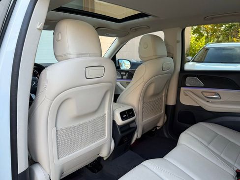 Used 2020 Mercedes-Benz GLE 350 4MATIC w/ Premium Package image 13