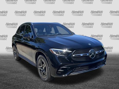 Certified 2026 Mercedes-Benz GLC 300 image 2