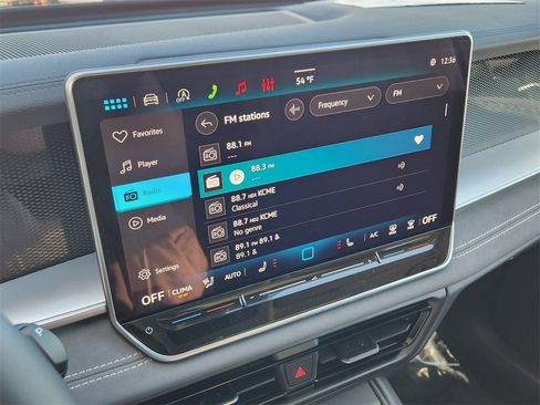 New 2026 Volkswagen Tiguan SE image 7