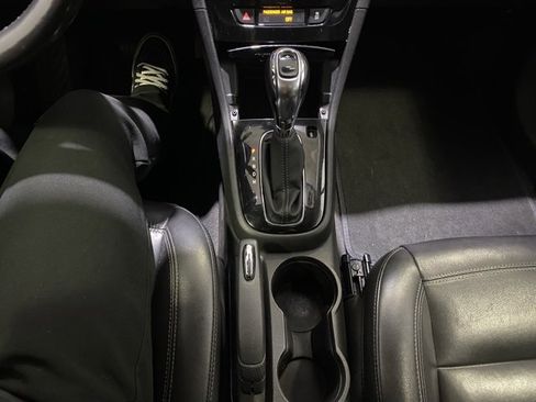 Used 2019 Buick Encore Essence image 20