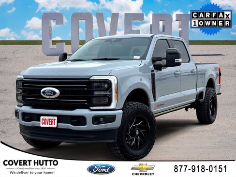 Used 2025 Ford F250 Platinum image 1
