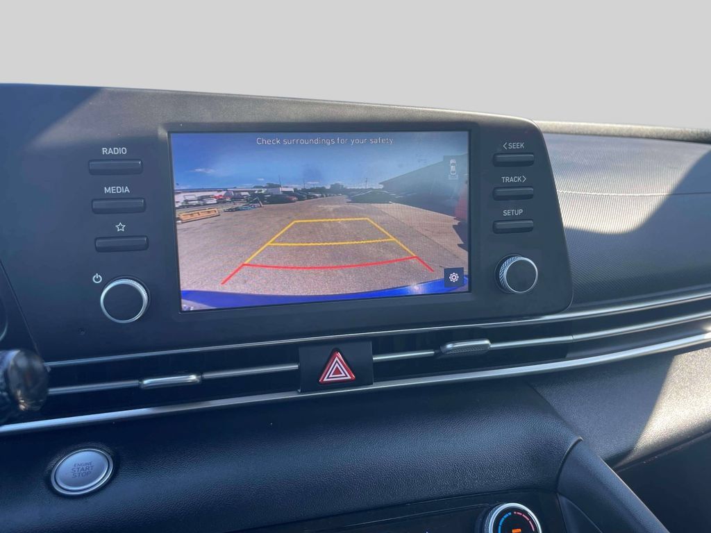Used 2023 Hyundai Elantra SEL w/ Cargo Package FWD image 28