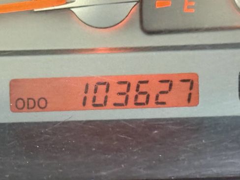 Used 2004 Toyota Camry SE FWD image 23
