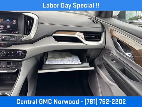 Certified 2020 GMC Terrain SLE w/ Driver Convenience Package AWD/4WD image 20