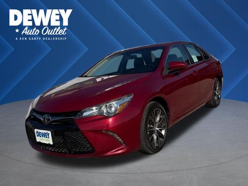 Used 2015 Toyota Camry XSE w/ Moonroof Package image 1