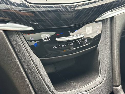 Used 2023 Cadillac XT6 Premium Luxury AWD/4WD image 32