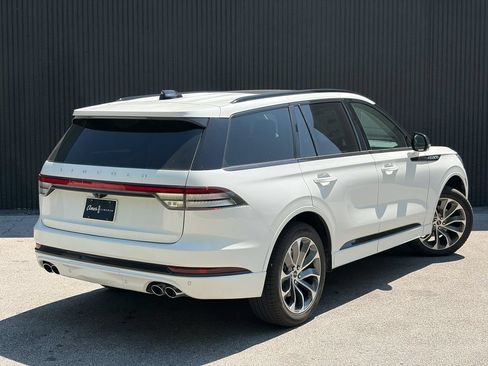 New 2026 Lincoln Aviator AWD image 7
