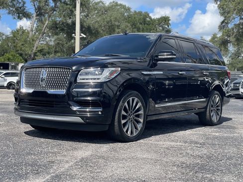 Used 2019 Lincoln Navigator L Select AWD/4WD image 10