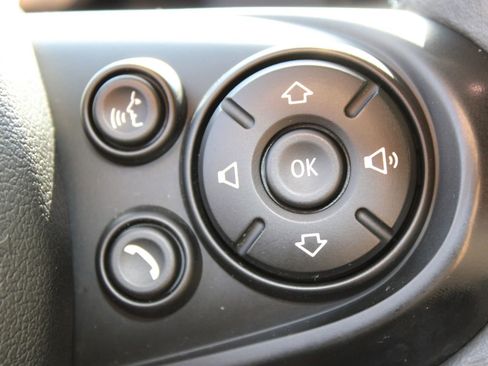 Used 2019 MINI Cooper Countryman Cooper Hatchback 4D image 23