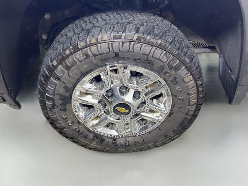 Used 2025 Chevrolet Silverado 2500 W/T w/ WT Convenience Package AWD/4WD image 13