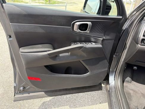Used 2023 Kia Sorento S w/ Panoramic Sunroof Package FWD image 20