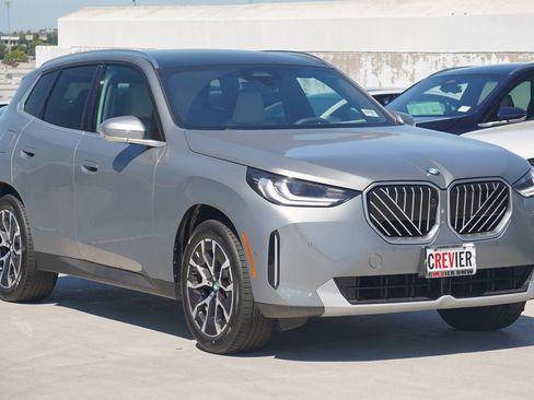 Used 2026 BMW X3 xDrive30 w/ Premium Package AWD/4WD image 3