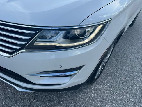 Used 2016 Lincoln MKC Reserve FWD image 9