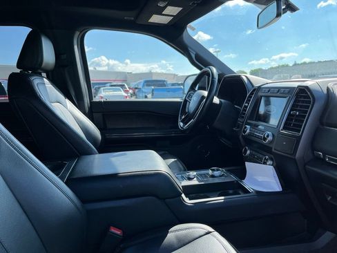 Used 2021 Ford Expedition Limited AWD/4WD image 4