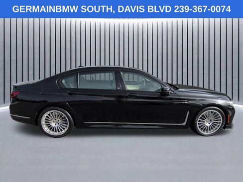 Used 2022 BMW ALPINA B7 xDrive AWD/4WD image 4