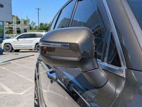 Used 2024 Kia Telluride S w/ S Sunroof Package FWD image 13