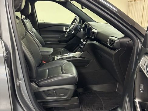 Used 2022 Ford Explorer ST w/ Equipment Group 401A AWD/4WD image 25