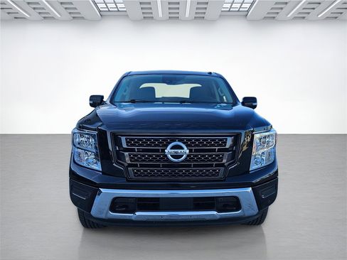 Used 2020 Nissan Titan SV w/ SV Convenience Package image 3