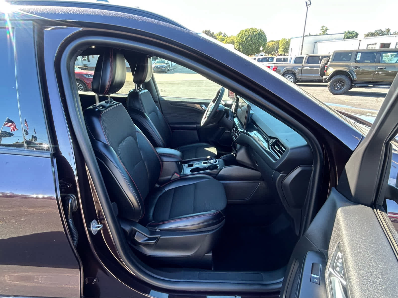 Used 2023 Ford Escape ST-Line w/ Tech Pack #1 FWD image 15