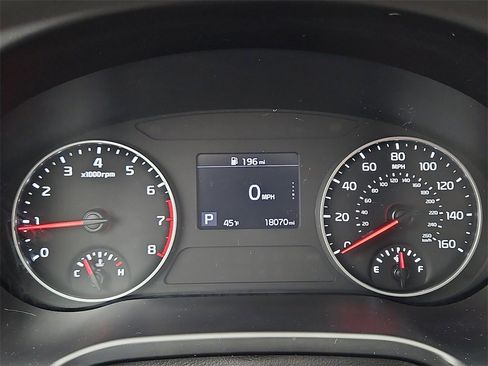 Certified 2022 Kia Seltos LX image 22