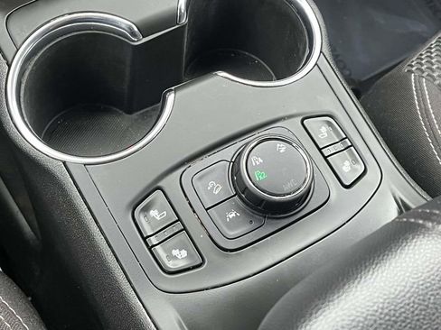 Certified 2023 GMC Terrain SLE w/ Driver Convenience Package image 29