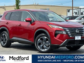 Used 2025 Nissan Rogue SV AWD/4WD video 1