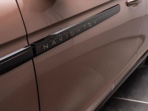 New 2026 Lincoln Navigator L Black Label AWD/4WD image 13