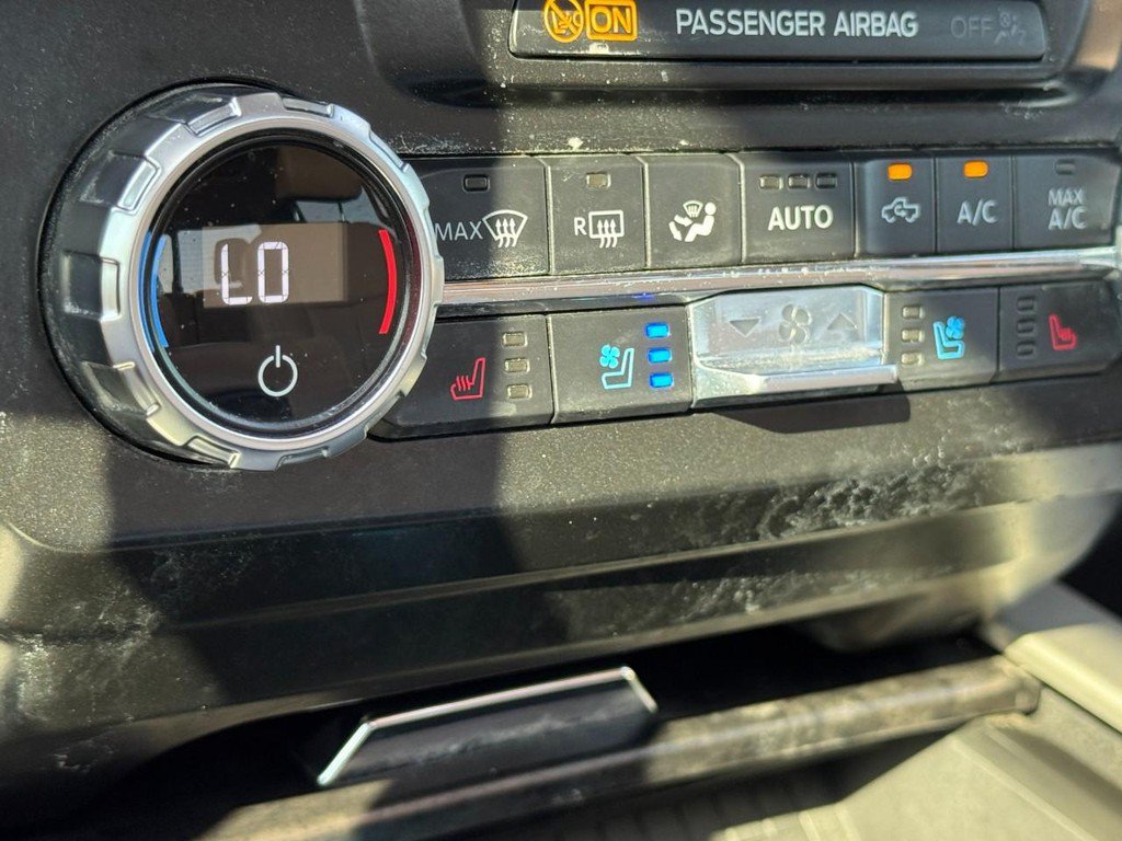 Used 2022 Ford F250 Lariat w/ Lariat Ultimate Package AWD/4WD image 23