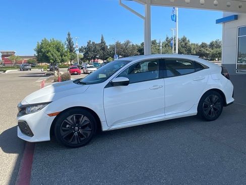 Used 2017 Honda Civic EX image 1