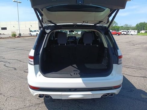 Used 2025 Lincoln Aviator Reserve w/ Equipment Group 201A AWD/4WD image 30