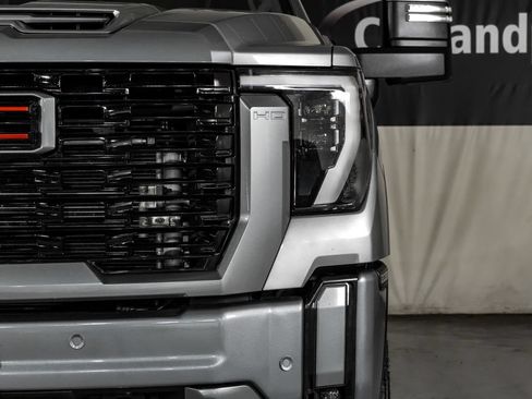 Used 2024 GMC Sierra 3500 Denali w/ Denali Reserve Package AWD/4WD image 43