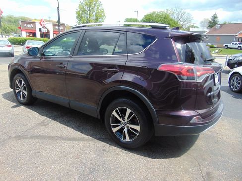 Used 2016 Toyota RAV4 XLE AWD/4WD image 8