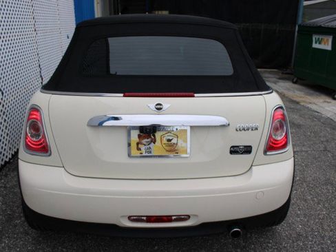 Used 2015 MINI Cooper Convertible image 19