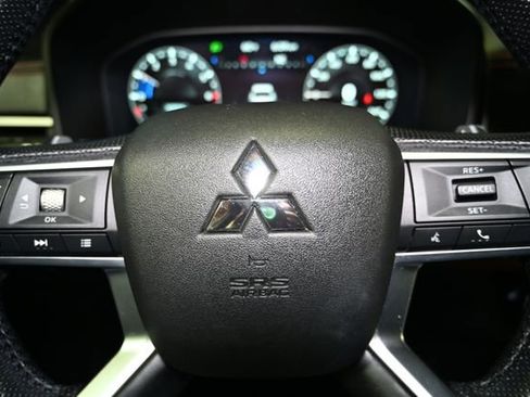 Used 2022 Mitsubishi Outlander SEL image 37