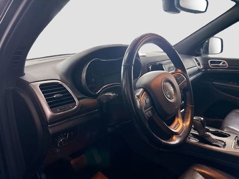 Used 2020 Jeep Grand Cherokee Limited AWD/4WD image 10