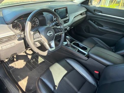 Used 2024 Nissan Altima 2.5 SR FWD image 5