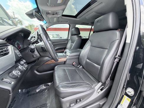 Used 2017 Chevrolet Suburban Premier AWD/4WD image 13