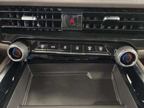 New 2026 Chevrolet Tahoe LS w/ LS Custom Edition AWD/4WD image 25