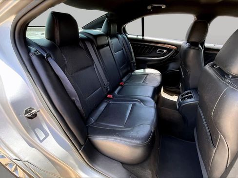 Used 2013 Ford Taurus Limited FWD image 18