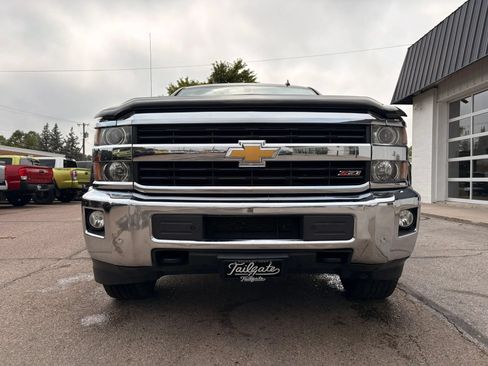 Used 2015 Chevrolet Silverado 2500 LTZ w/ LTZ Plus Package AWD/4WD image 3
