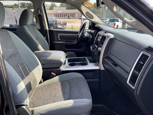 Used 2016 RAM 2500 Big Horn w/ Black Appearance Group AWD/4WD image 15