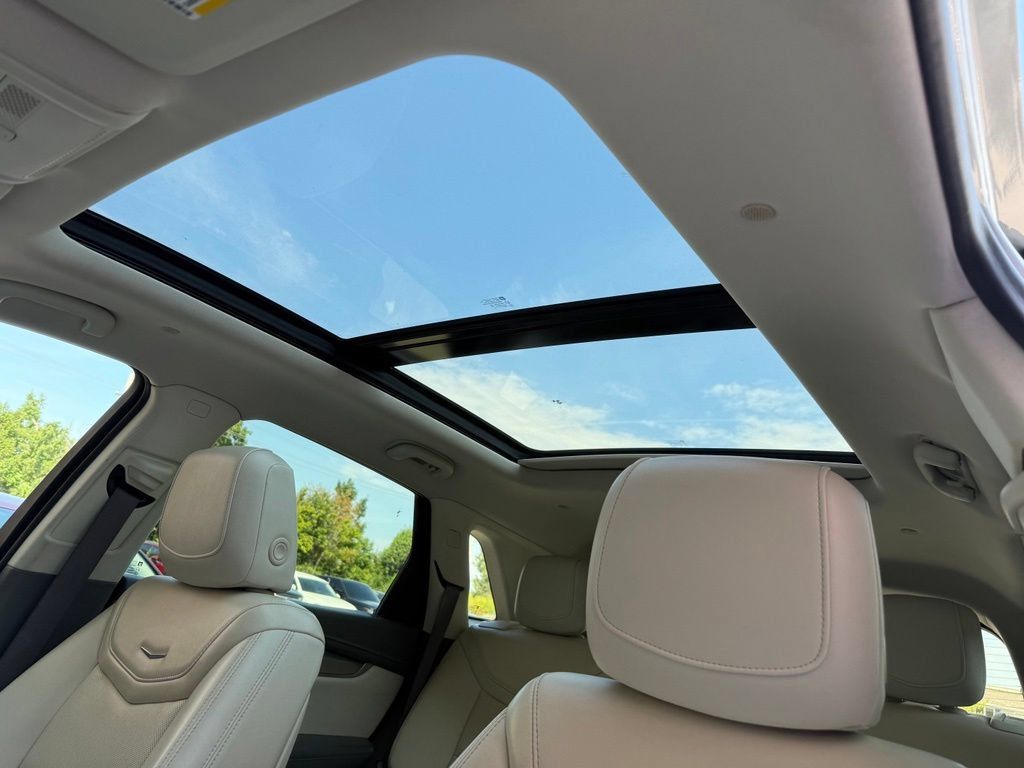 Used 2020 Cadillac XT5 Premium Luxury AWD/4WD image 13
