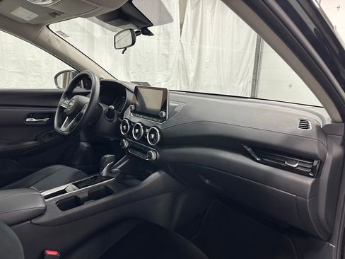 Used 2025 Nissan Sentra SV image 58