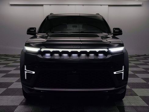 New 2026 Jeep Grand Wagoneer Limited AWD/4WD image 7