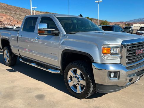 Used 2016 GMC Sierra 2500 SLT w/ Duramax Plus Package image 8