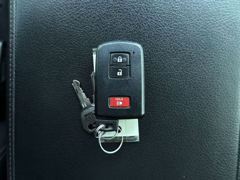 Used 2021 Toyota 4Runner Venture image 23