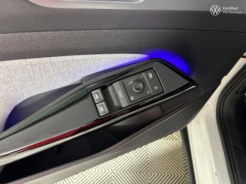 Used 2025 Volkswagen ID.4 Pro RWD image 14