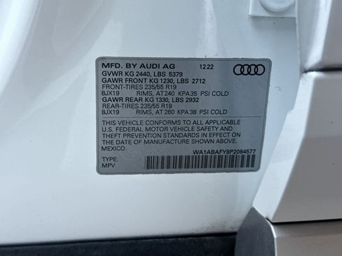 Used 2023 Audi Q5 2.0T Premium w/ Convenience Package image 29